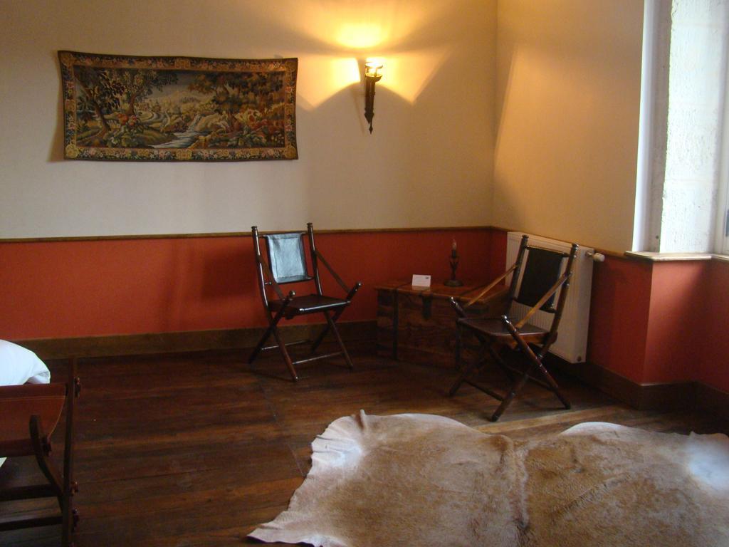 Gentilhommiere Eaux Bleues Bed and Breakfast Ecot-la Combe Εξωτερικό φωτογραφία