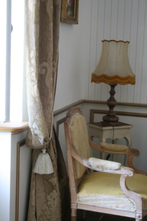 Gentilhommiere Eaux Bleues Bed and Breakfast Ecot-la Combe Εξωτερικό φωτογραφία