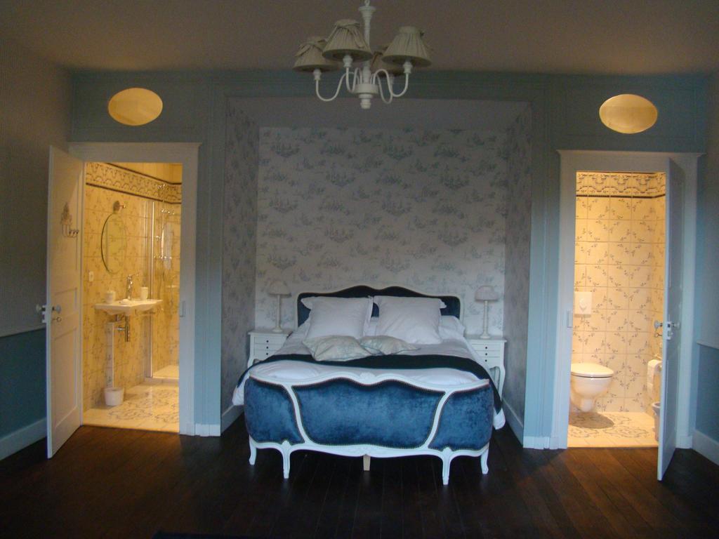 Gentilhommiere Eaux Bleues Bed and Breakfast Ecot-la Combe Δωμάτιο φωτογραφία